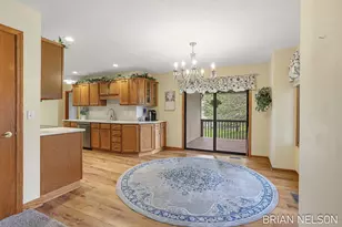 205 Parkside Dr, Zeeland, MI 49464 - Photo 7