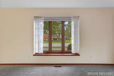 205 Parkside Drive, Zeeland, MI 49464 - Photo 3