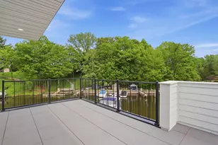 1 N Bailey Ave, South Haven, MI 49090 - Photo 35