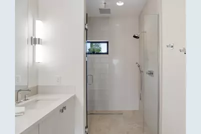 1 N Bailey Avenue #1, South Haven, MI 49090 - Photo 31