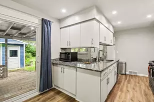 624 Susan Dr, Ann Arbor, MI 48103 - Photo 13