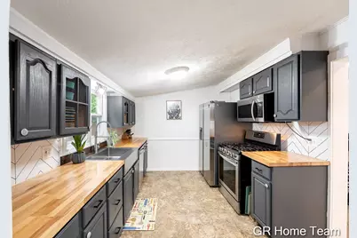 1605 Preston Avenue NW, Grand Rapids, MI 49504 - Photo 13