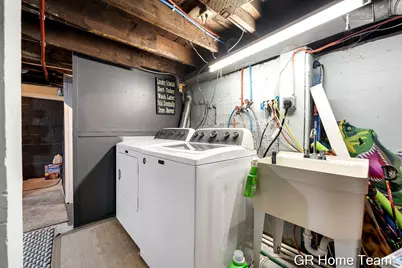 1605 Preston Avenue NW, Grand Rapids, MI 49504 - Photo 27