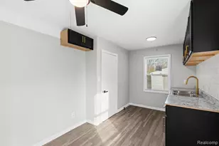 19450 Heyden St, Detroit, MI 48219 - Photo 5