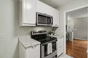 2727 Hampshire Rd, Ann Arbor, MI 48104 - Photo 11
