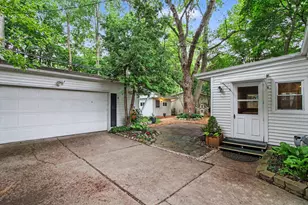 2727 Hampshire Rd, Ann Arbor, MI 48104 - Photo 29