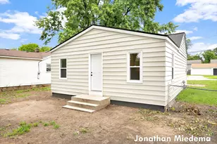 310 Majestic St SE, Grand Rapids, MI 49548 - Photo 25
