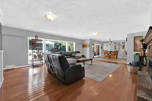 888 W Walnut St, Hastings, MI 49058 - Photo 9