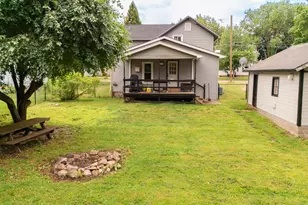 325 Grand St, Springport, MI 49284 - Photo 21