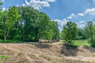 4260 Bradford St NE, Grand Rapids, MI 49525 - Photo 3