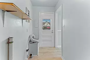 8041 Packard Ave, Warren, MI 48089 - Photo 21