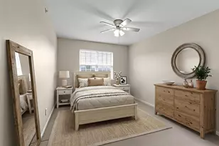 16992 Farmington Rd, Livonia, MI 48154 - Photo 11