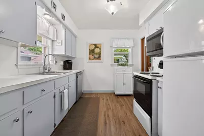 1903 Langley Avenue, Saint Joseph, MI 49085 - Photo 5