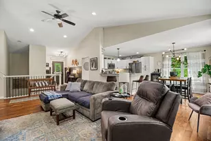 1298 Kendor Dr, Brighton, MI 48114 - Photo 5