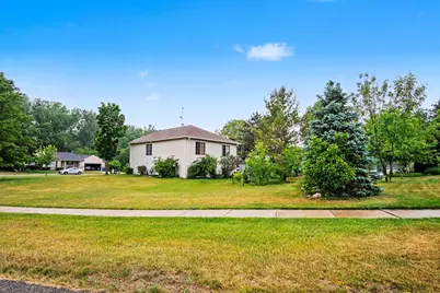 6878 Lake Bluff Drive NE, Comstock Park, MI 49321 - Photo 29