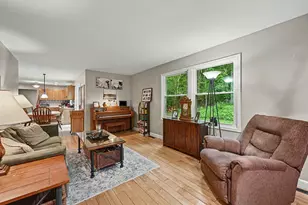 22300 Wynsmythe Dr, Mattawan, MI 49071 - Photo 3