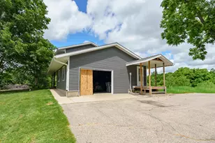 38701 Co Rd 665, Paw Paw, MI 49079 - Photo 31