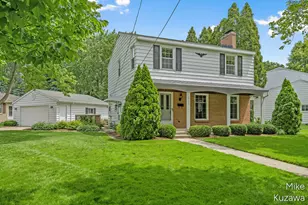 1711 Country Club Dr NE, Grand Rapids, MI 49505 - Photo 3