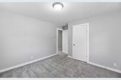 1052 Woodward Avenue, Benton Harbor, MI 49022 - Photo 9