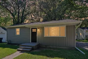 1052 Woodward Ave, Benton Harbor, MI 49022 - Photo 21