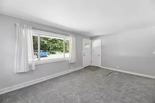 1052 Woodward Ave, Benton Harbor, MI 49022 - Photo 3