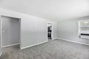 1052 Woodward Ave, Benton Harbor, MI 49022 - Photo 5