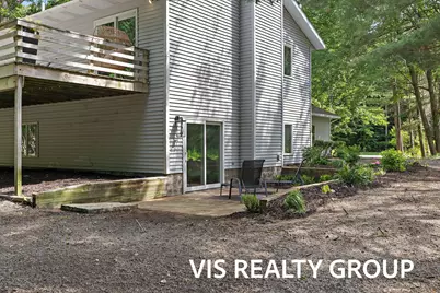 17501 W Spring Lake Road, Spring Lake, MI 49456 - Photo 7