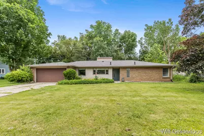 1938 Woodlawn Avenue SE, Grand Rapids, MI 49506 - Photo 1