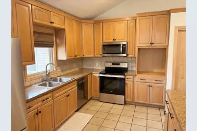 4503 Shiloh Pines SE, Grand Rapids, MI 49546 - Photo 3