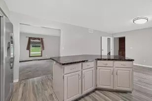 6276 Burning Tree St, Jackson, MI 49201 - Photo 23