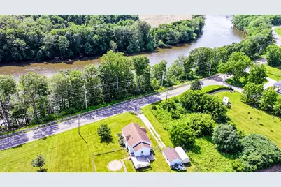 4025 River Road, Sodus, MI 49126 - Photo 5