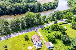 4025 River Rd, Sodus, MI 49126 - Photo 5