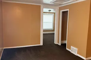 905 Burr Oak St, Albion, MI 49224 - Photo 15