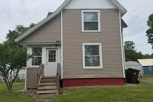 905 Burr Oak St, Albion, MI 49224 - Photo 1