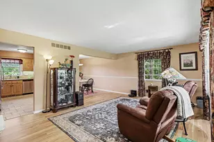 7618 Hampton Oaks Dr, Portage, MI 49024 - Photo 5