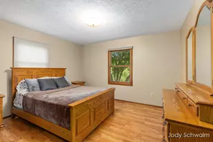 2223 Maguire Ave NE, Grand Rapids, MI 49525 - Photo 19