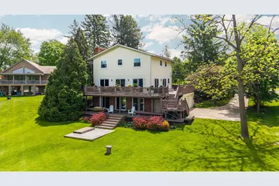 7490 Ledgewood Drive, Fenton, MI 48430 - Photo 5