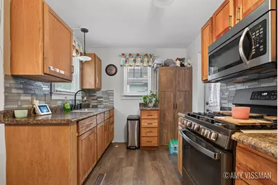 196 E 34th Street, Holland, MI 49423 - Photo 7
