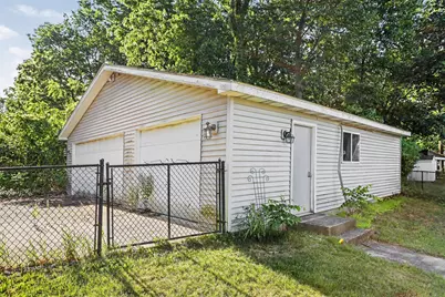 1372 Burlington Drive, Hickory Corners, MI 49060 - Photo 19