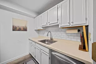 2140 Pauline Blvd, Ann Arbor, MI 48103 - Photo 11