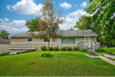 5345 Clinton River Drive, Waterford, MI 48327 - Photo 3