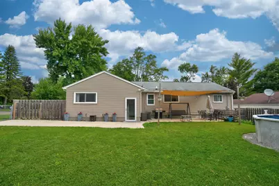 5345 Clinton River Drive, Waterford, MI 48327 - Photo 9
