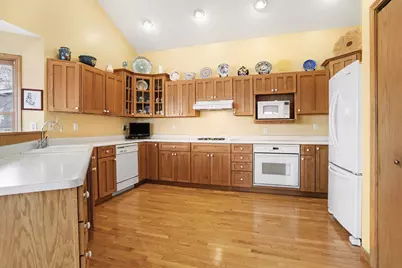9895 Lakeview Drive, Berrien Springs, MI 49103 - Photo 27
