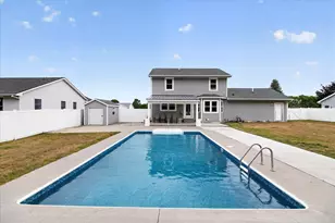 2066 Friar Tuck Cir, Adrian, MI 49221 - Photo 35