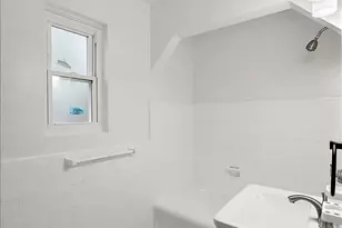 15731 Kentfield St, Detroit, MI 48223 - Photo 13