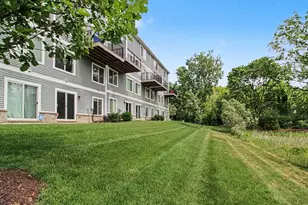 2717 Bristol Rdg Dr, Ann Arbor, MI 48105 - Photo 27