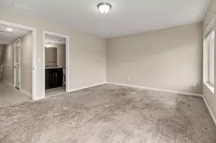 2717 Bristol Rdg Dr, Ann Arbor, MI 48105 - Photo 21
