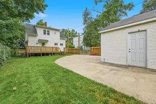 249 NE Fairbanks St, Grand Rapids, MI 49503 - Photo 29