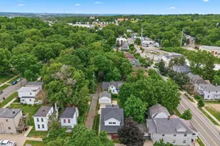 249 NE Fairbanks St, Grand Rapids, MI 49503 - Photo 35