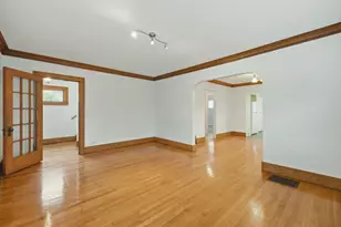 249 NE Fairbanks St, Grand Rapids, MI 49503 - Photo 9